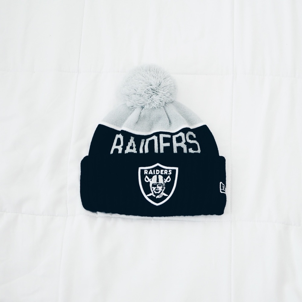 New Era Raiders Beanie